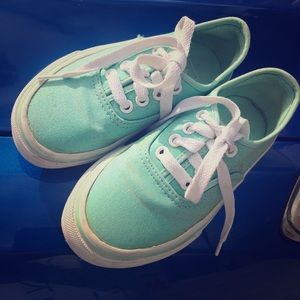 Kids Mint Canvas Lace-Up Sneakers